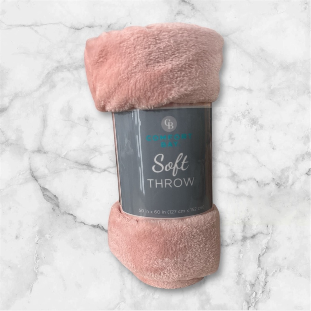 Comfort Bay Soft Throw Blanket - Pink